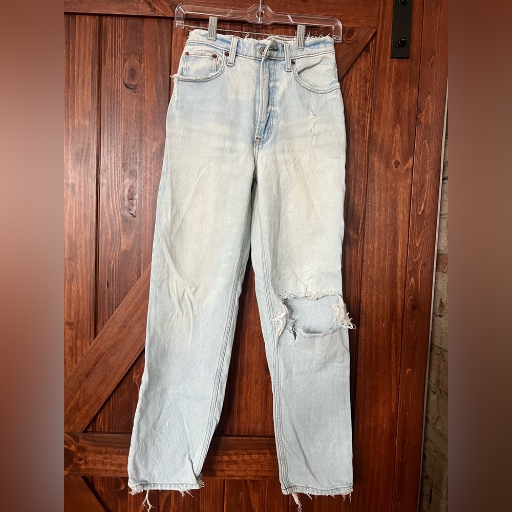 Abercrombie & Fitch Light Blue the 90’s Straight Ultra High Rise